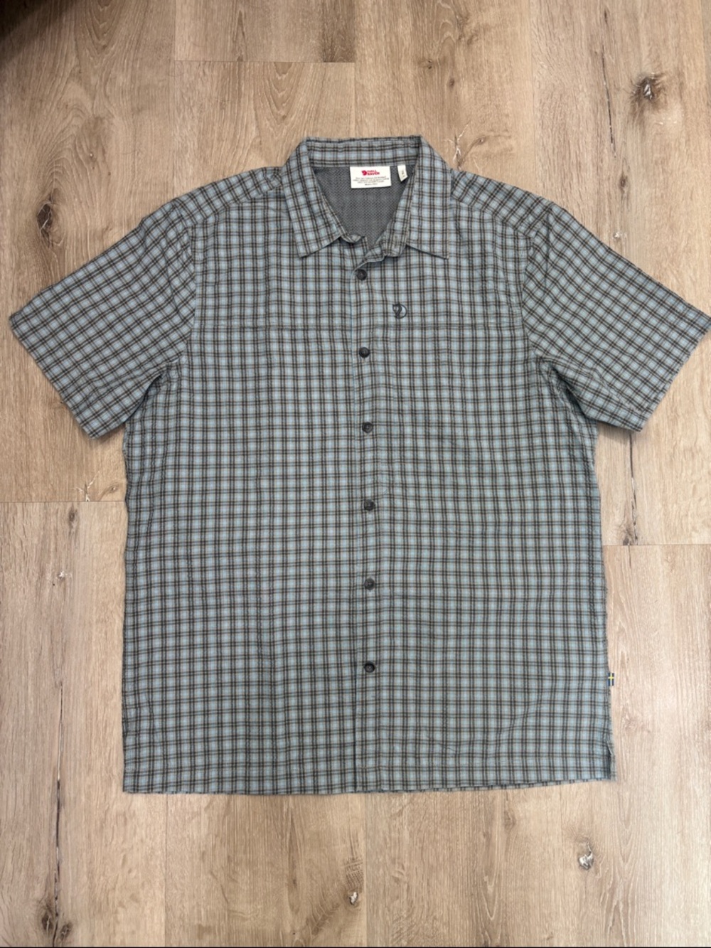 Fjallraven Men's Hiking SS Svante Seersucker Check Button-Up Shirt in Dusk 81544